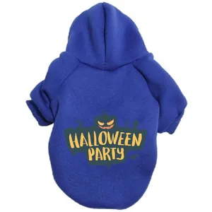 Sweat à capuche bleu pour chien avec imprimé citrouille d'Halloween, vêtement douillet détail.