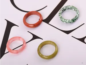 Buntes Naturstein Ring Set minimalistische Kunstharz schlichte Band Finger Schmuck ästhetisch