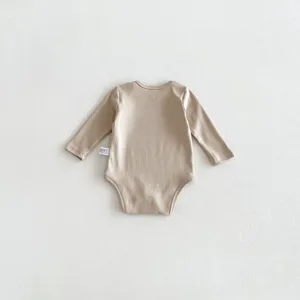 Cute cotton baby long sleeve bodysuit, comfortable infant romper for boys and girls autumn.