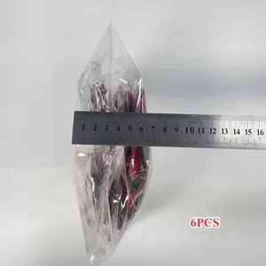 Messdetail von 6 Stück rot karierten Weihnachts-Weinflaschenhüllen, Breite ca. 7 cm