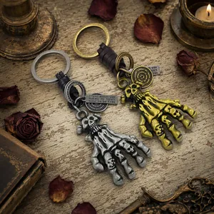 Vintage Punk Gothic Zinc Alloy Skeleton Skull Hand Keychain With Cowhide Leather Wrap Halloween Men Key Ring Pendant