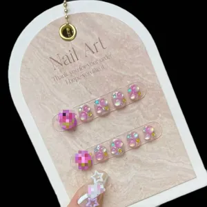 Handgefertigte Künstliche Fingernägel für Kinder Süße 3D-Cartoon-Figuren Pink Lila Aurora Strass Kurze Falsche Nägel für Mädchen
