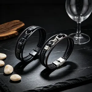 Meerlagige gevlochten lederen armband met metalen magneetsluiting voor streetwear stijl.