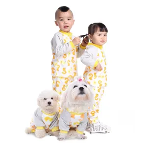 Niedliche kleine Hundepyjamas Fruehling Sommer Haustierkleidung duenne Ente Druck Hauskleidung