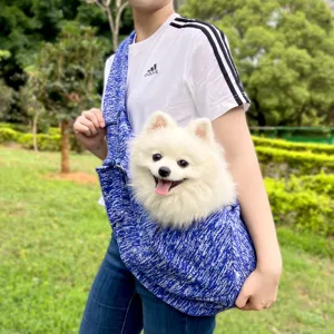 Bolso de transporte transpirable para perros y gatos pequeños, cómoda bolsa cruzada de viaje.