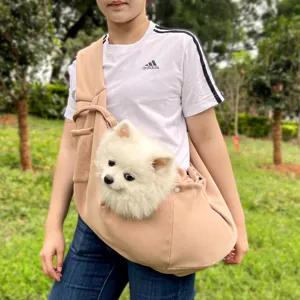 Bolso bandolera para perros gatos, transportín de perritos transpirable, vista en detalle.