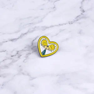 Cute cartoon anime metal enamel brooch pin heart shaped backpack hat badge fashion accessory