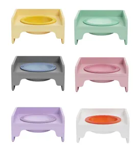 Set ciotola per gatti rialzata in ceramica con supporto quadrato, sei vivaci colori.
