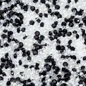 Gemengde zwarte hars strass steentjes, witte parels en heldere kristallen voor DIY knutselaccessoires.