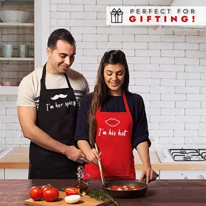 Ensemble tabliers de cuisine couple, noir et rouge polyester avec impression drole.