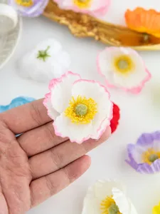 Kunstmatige klaproos bloemkop voor DIY ambachten huwelijksdecoratie en kledingaccessoires