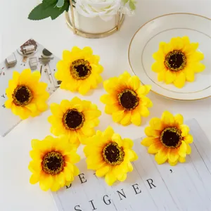 Têtes de Tournesol Artificielles Fleur en Soie Jaune Petites Fleurs de Soleil pour Guirlande de Mariage Artisanat DIY Décoration de Fête à la Maison