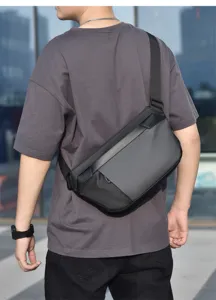 Stilvolle Herren Umhängetasche Brusttasche, leichte Freizeittasche für den Alltag.