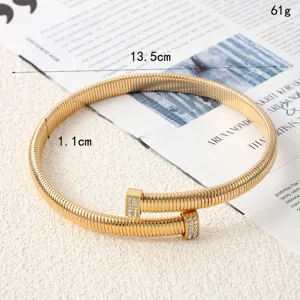 Collier ras du cou flexible doré et bracelet manchette en strass style bijoux mode
