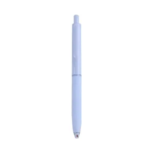 Minimalistischer Gelschreiber mit weichem Griff und 0,5 mm schwarzer Tinte für flüssiges Schreiben.