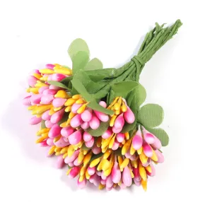 Künstliche zweifarbige Beeren Blumen Stamen Detailansicht, ideal für DIY Handwerk Dekoration.