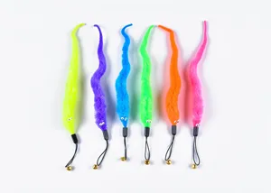 Set di teste di ricambio per giocattoli per gatti bruco peluche colorate con campanelli.