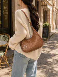 Classic woven leather shoulder bag for women, stylish vintage hobo purse for daily casual use.