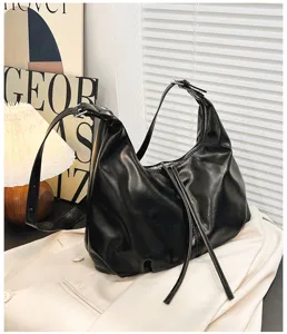 Bolso bandolera hobo de cuero negro, bolso cruzado vintage suave para el estilo diario.