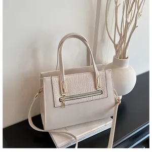 Vintage casual women shoulder crossbody handbag with chic crocodile pattern and metal details.