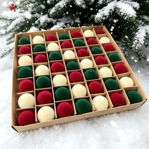 Weihnachts Samtkugeln Set, 49 Stück 3cm beflockte kleine Ornamente für Baumbehang und Tischdeko.
