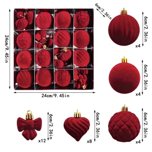 Details des roten Samt Weihnachtskugel Sets mit 24cm Box und 6cm Kugeln und Mengen.