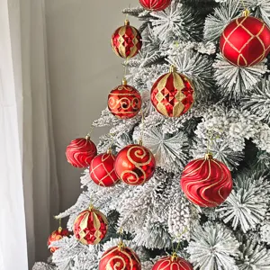 Rote Weihnachtskugeln Set für Baumdekoration, glänzende Kunststoff Kugeln mit Glitter Deko.