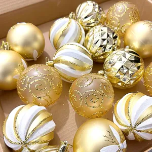 Weihnachtskugeln 8cm Set Kunststoff Christbaumkugeln dekorative Deko fuer Tannenbaum.