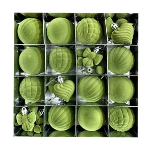 Grüne beflockte Weihnachtskugeln 6cm 16Stk Set, Samt Christbaumkugeln für festlichen Baum.