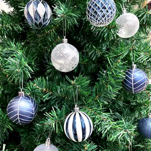 Weihnachtsbaumkugeln Set 6cm lackierte dekorative Ornamente fuer Festtagsfeier Dekoration.