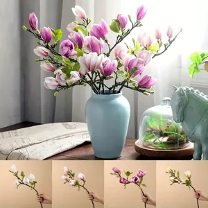 Fleurs artificielles de magnolia arrangement floral en soie dans un vase pour salon déco.