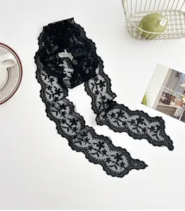 Élégante écharpe ruban étroite en dentelle noire, cravate bandeau à fleurs pour femmes.