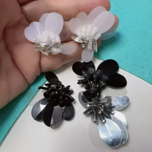 DIY Χειροποίητα Λουλούδια Πούλιες Χάντρες Αξεσουάρ Παπουτσιών 3D Κρύσταλλα Λουλουδάτα Μπαλώματα.