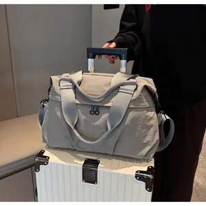 Megali casual tsanta taxidiou duffel elafria tsanta omou gia epaggelmatika taxidia tora.