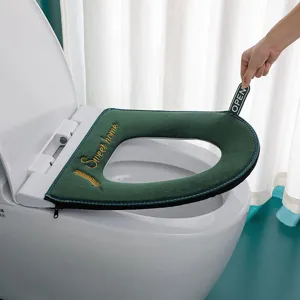 Thickened plush toilet seat cover with zipper and handle, soft washable warm toilet cushion for home.