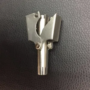 Tagliapeli naso manuale professionale in acciaio inox dettaglio meccanico per cura uomo