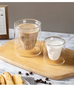 Tazza da caffè teschio in vetro a doppia parete vista dettaglio, bicchiere trasparente