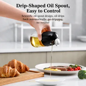 Bottiglia distributore di olio in vetro automatica per cucina cottura condimento.