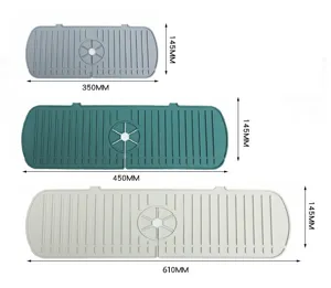 Vue détaillée du pare-éclaboussures d'évier en silicone montrant trois tailles différentes.