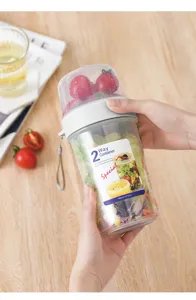 Tragbarer doppelwandiger Salatbecher transparenter Kunststoff Behälter mit 760ml und 310ml.