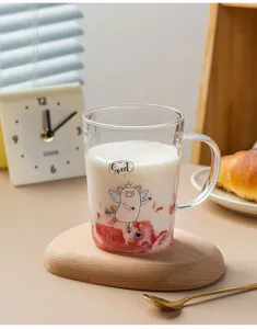 Cartoon scale milk cup, high borosilicate glass heat resistant water cup with cute pig print.