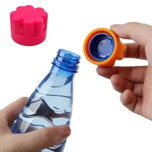 Silicone water bottle opener food grade creative jar cap remover for easy twist daily use.