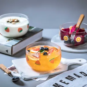 Bol en verre à fraise mignon résistant à la chaleur pour salade de fruits et dessert.