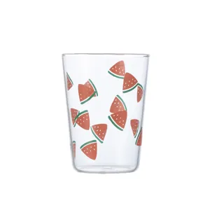 Bicchiere di vetro carino con stampa di anguria per acqua, latte, caffè, succhi e birra.