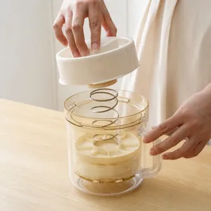 Séparateur de petit-lait pour yaourt grec amélioré avec filtre à ressort pour fromage.