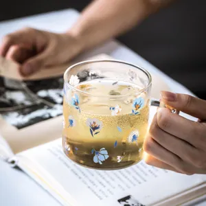 Cute daisy glass coffee mug with handle transparent heat resistant tea cup for home breakfast