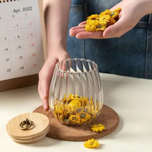 Japanischer gerippter Glasvorratsglas mit Holzdeckel für Tee Snacks und getrocknete Blumen