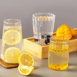 Ins stijl hittebestendige transparante glazen beker met strepen voor koffie melk en sap.