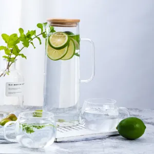 Carafe a eau froide en verre avec couvercle en bambou style nordique resistant a la chaleur