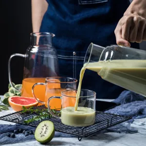 Ensemble de pichet et tasse en verre transparent résistant à la chaleur pour le jus.